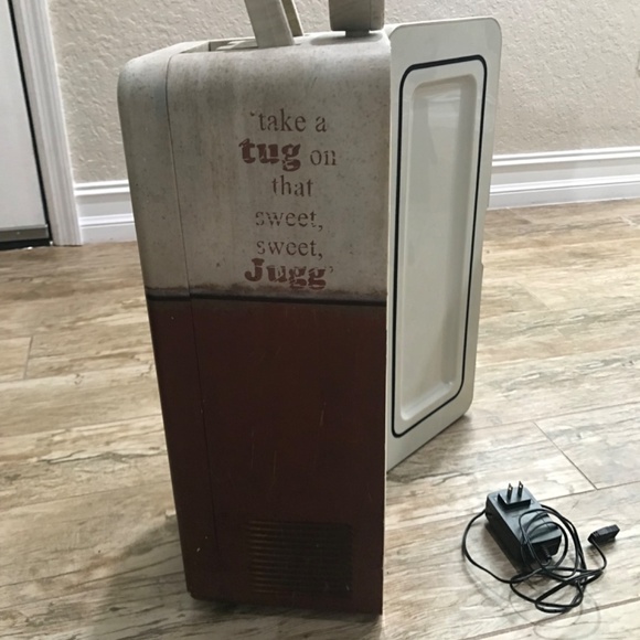 JUGGERNOG MINI FRIDGE - Picture 3 of 5